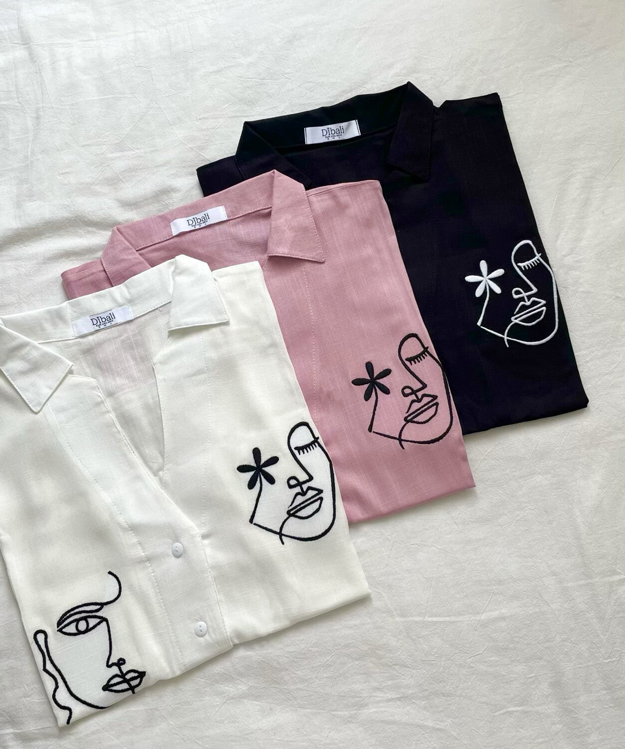 Blusa Bordada Face