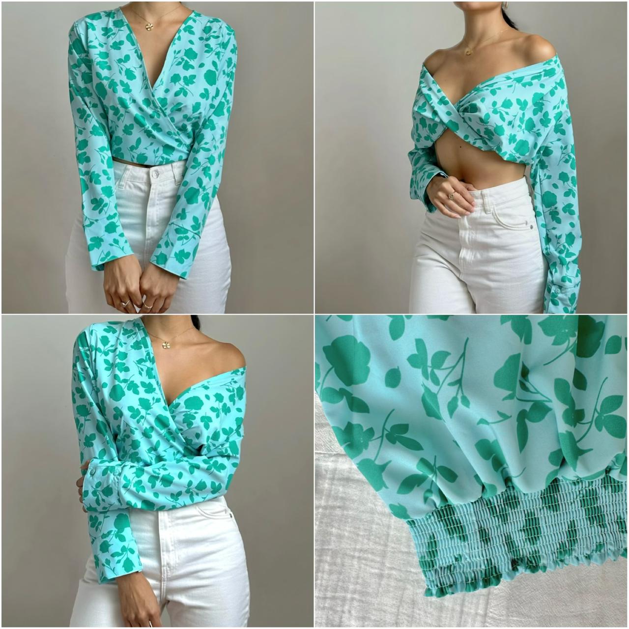 Blusa azul 2025 floreada
